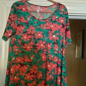LuLaRoe Perfect Tee Large